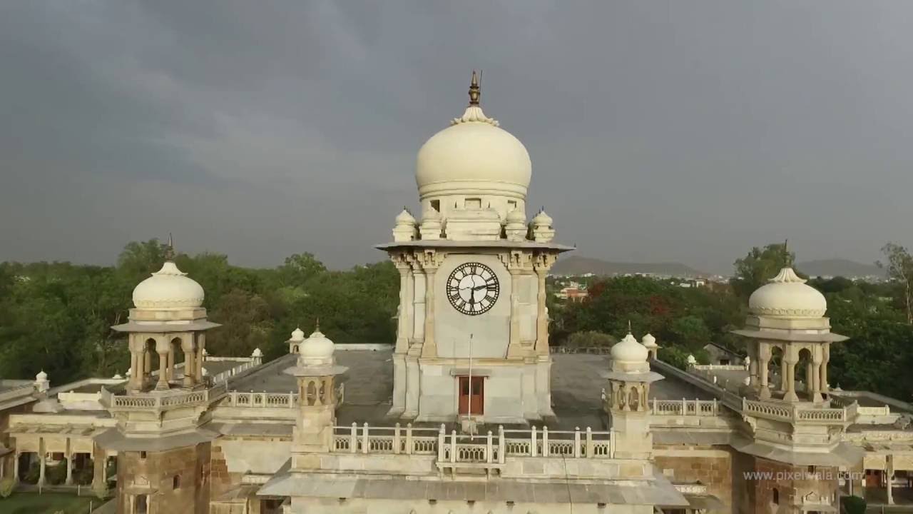 Mirchi Neon Run 2016