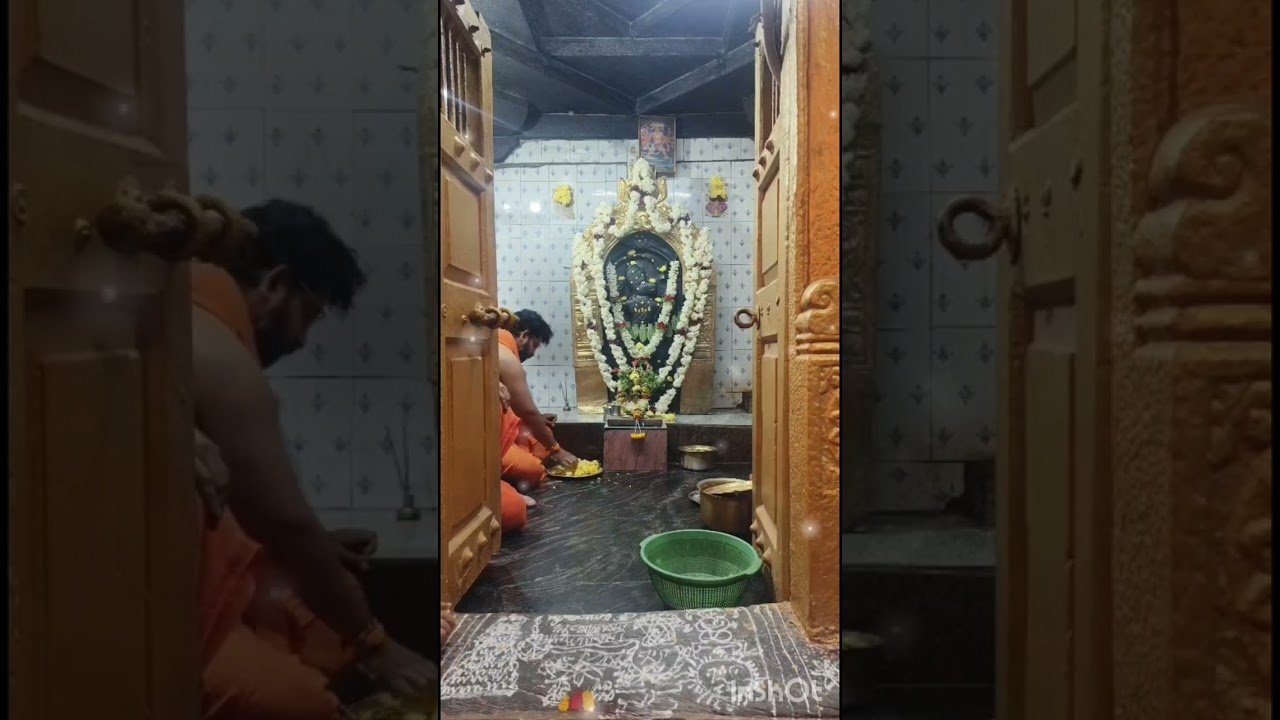 ಆಂಜನೇಯ ಸ್ವಾಮಿ ದೇವಸ್ಥಾನ ಜಿ ಸಿ ಬಡಾವಣೆ ಹರಿಹರ ಧನುರ್ಮಾಸದ ಇಂದಿನ ವಿಶೇಷ ಪೂಜೆ ಜೈ ಆಂಜನೇಯ ಸ್ವಾಮಿ.......