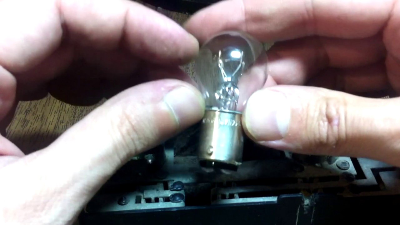 Ремонт монтажной платы задних фонарей автомобиля - YouTube