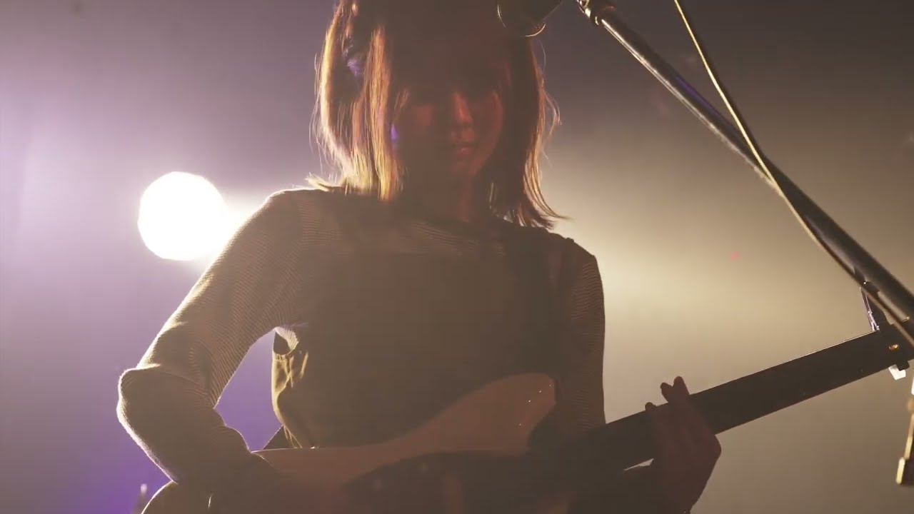 Beachside talks ｢Take Me Down/Freedom｣ [Live]