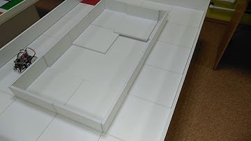 Робот по лабиринту на ардуино