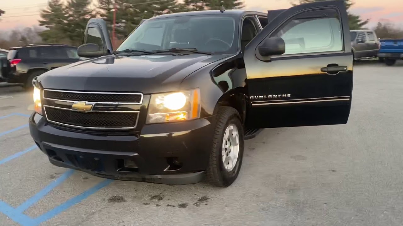 2009 Chevrolet Avalanche LS with 177k miles priced at $8880