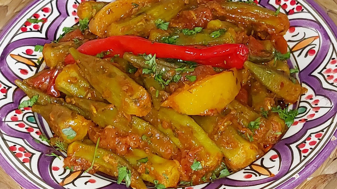 الملوخية او البامية مشرملة بطريقة لذيذة و ما تشبعيش منها👌و طريقة تنظيفها و غسلها و ما تحلش فالطياب💯