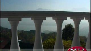 Luxus Villa mit Pool mit herrlichem Ausblick auf den Mondsee