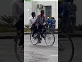 Mal que vem por bem: Crise de combustível impulsiona negócio de bicicletas em Quelimane
