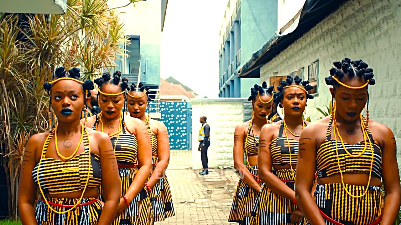 UNE SERVANTE DU PALAIS ENCEINTE DU PRINCE, QUI CELA POURRAIT-IL ÊTRE ? | FILM NIGÉRIAN EN FRANÇAIS