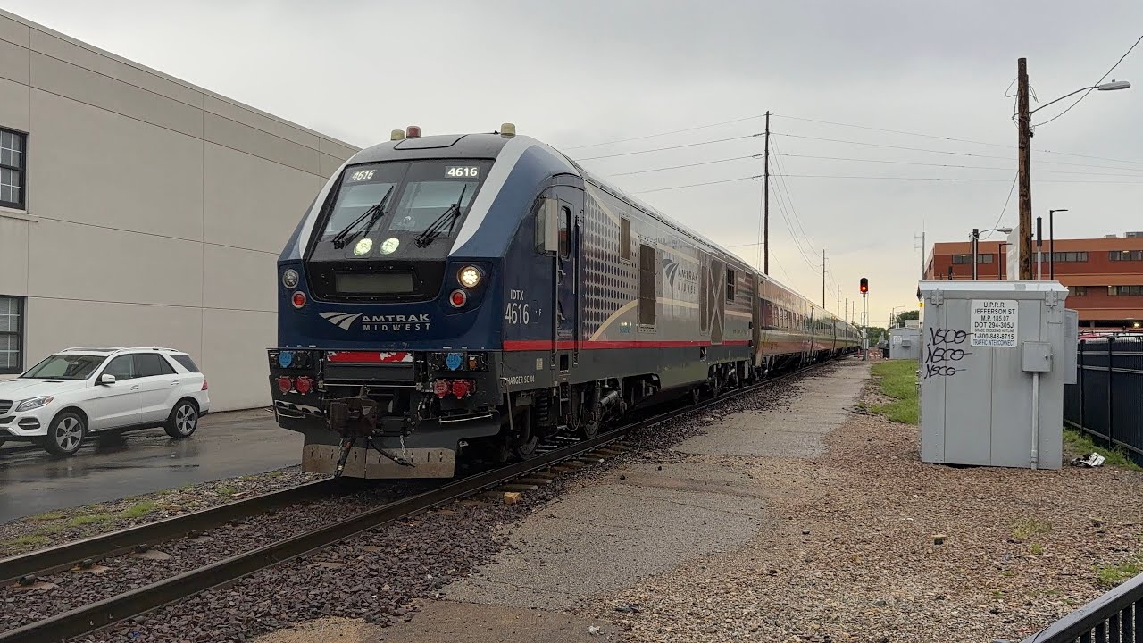 SW bound IDTX 4616/ #amtrak Lincoln service/ mo river runner 319