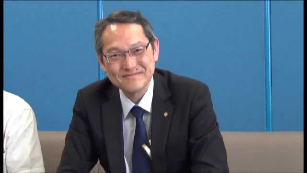 日本将棋連盟専務理事の田中寅彦九段が来訪 - YouTube