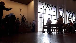 Video thumbnail of "Deixamos aqui Senhor Pai Santo (apresentação dos dons) - A. Cartageno"