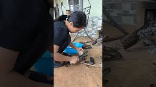 bỏ phố về quê : nấu cháo gà và nướng sắn #short