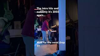 Ben setting the atmosphere. Jeanna bringing the power #youtubeshorts #livemusic #music #coversong
