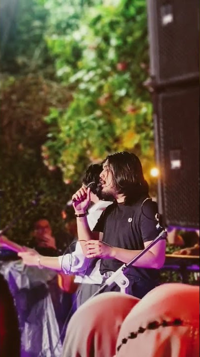 sepenggal lirik lagu niscaya dari mas @BilalIndrajaya di stuja coffee🎶 #shorts #shortsyoutube