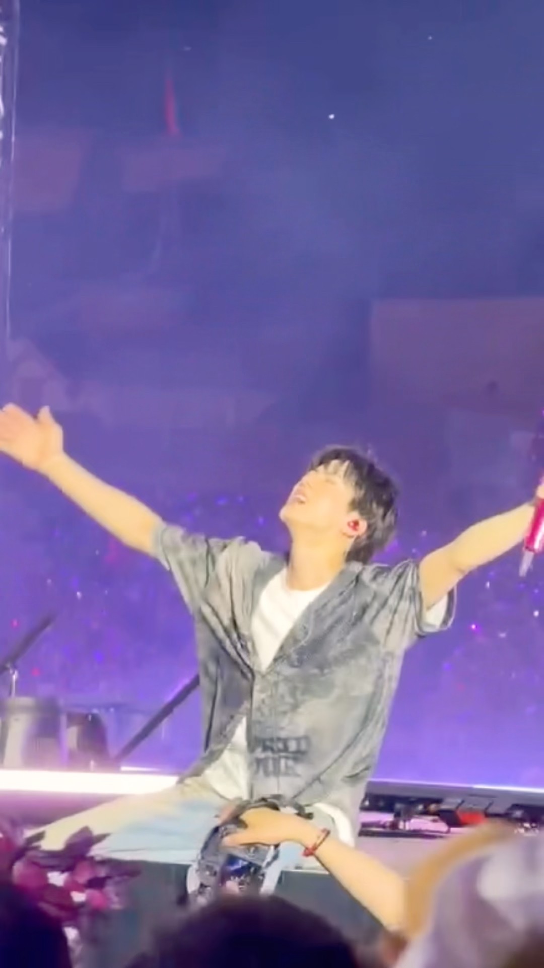 Life goes on - BTS Jin | Tampa, Fl #bts - YouTube