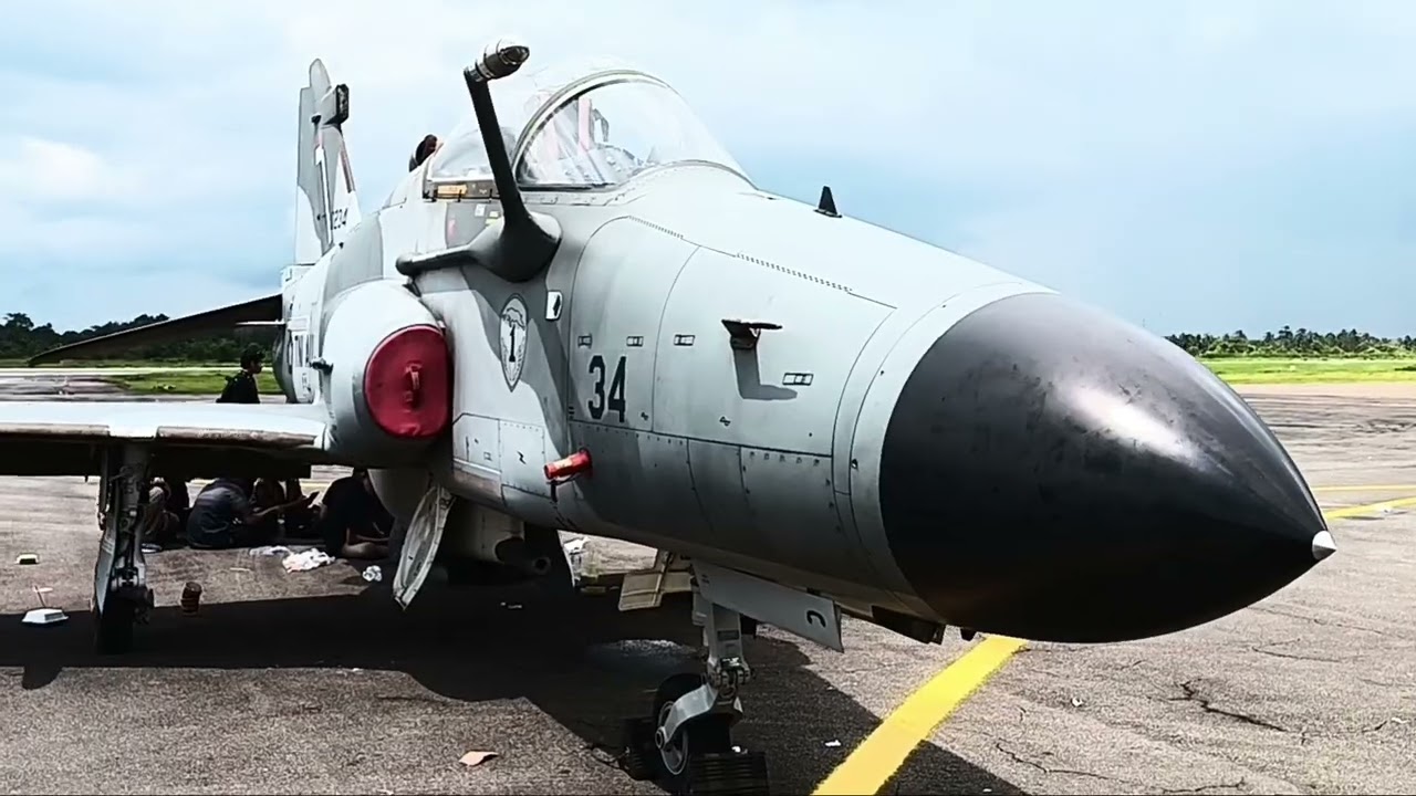 PESAWAT TEMPUR HAWK MK 109/209 SKADRON UDARA 1 KUBU RAYA KALIMANTAN BARAT