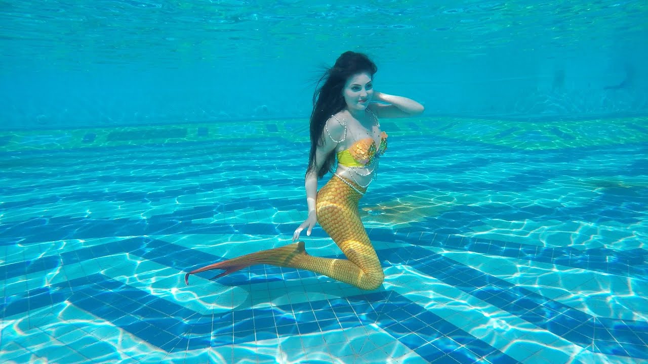 Watch the gorgeous Mermaids posing underwater at Miss Mermaid Contest 2015
