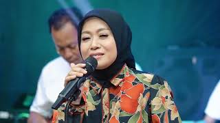Rembulan Dan Matahari  Lilin Herlina  Grezz 