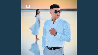 Қатты жігіттер бір топ қызды жылатқанша сиқыт. Жалаңаш Тиматидің суреттері