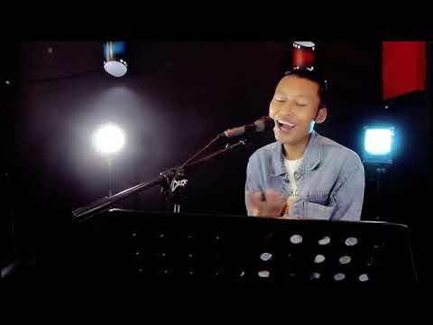Cintai Aku Karena Allah (Novi Ayla) _ Cover by Febri male version