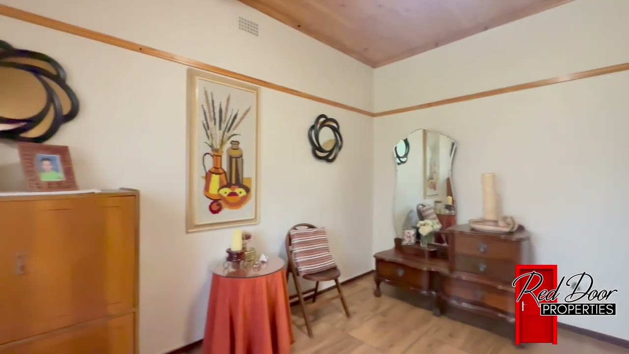 Family Home with Flatlet on a Prime Corner Stand – Three Rivers