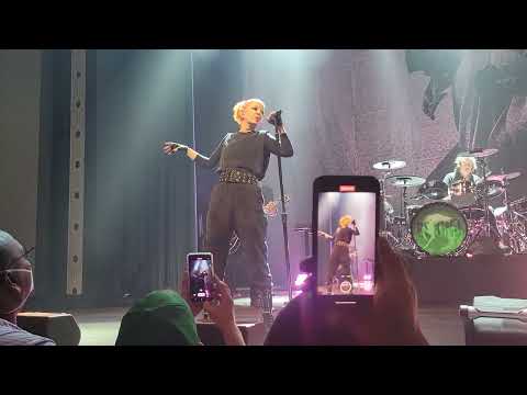 Garbage - Vow (Live)