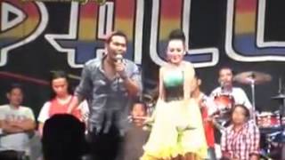 Ngidam Pentol Brodin Feat Elsa Safira New Pallapa  In Bancang 2013