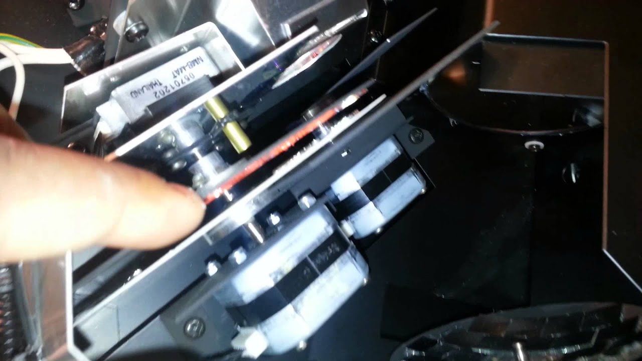 Martin Wizard Extreme, looking inside, after cleaning YouTube