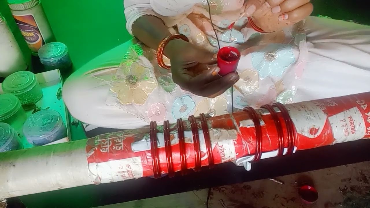 हाथ की बनी हुई कांच की चूड़ी का डिजाइन खरीदी ऑर्डर नंबर 8307414520# plz subscribe my channel