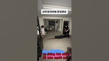 2 vợ chồng kéo nhau để trêu người mẹ