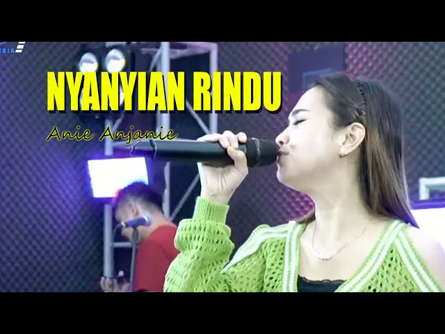Nyanyian Rindu - Anie Anjanie (live cover) class=