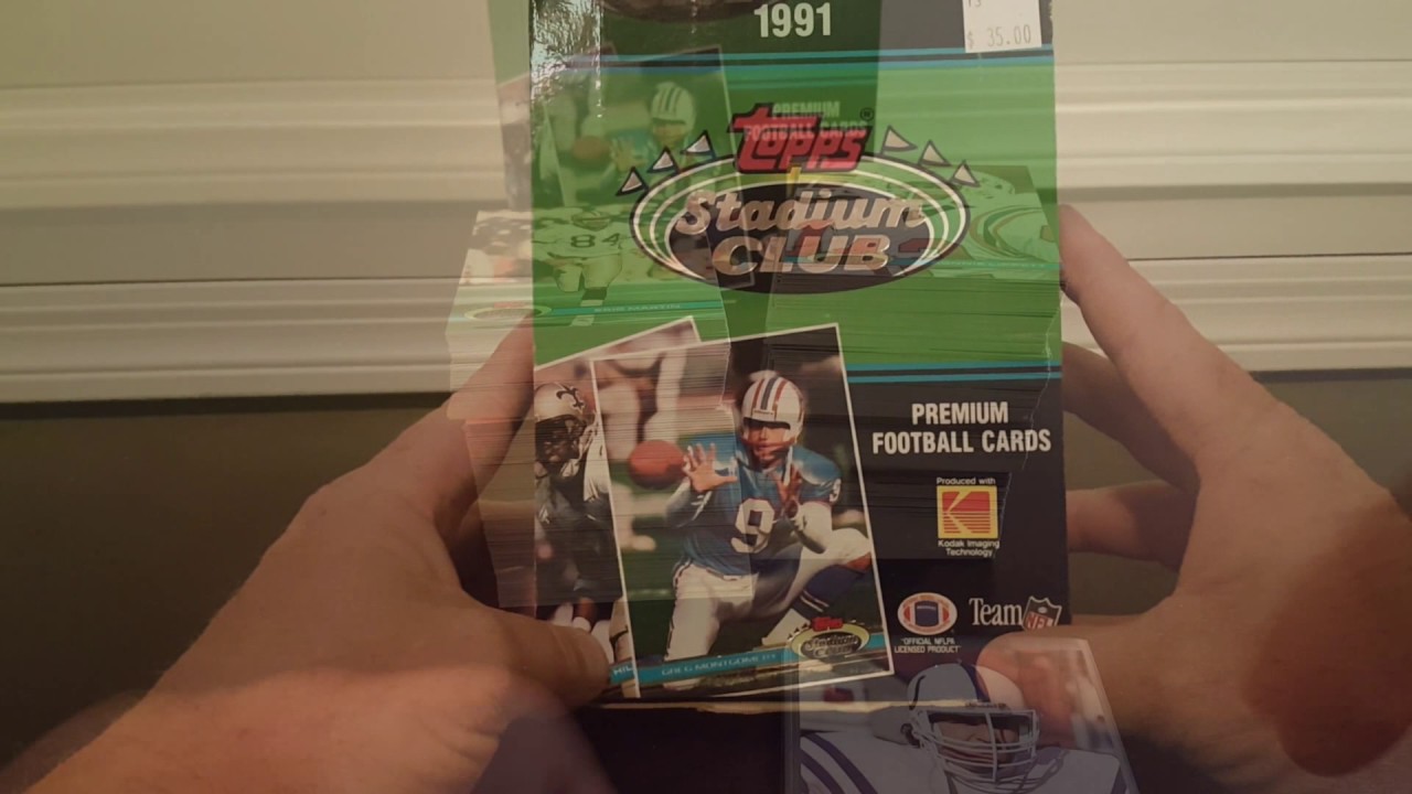 1991 Topps Stadium Club Football   Brett Favre RC?