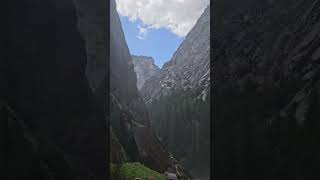 Mist trail towards Vernal Fall @Yosemite