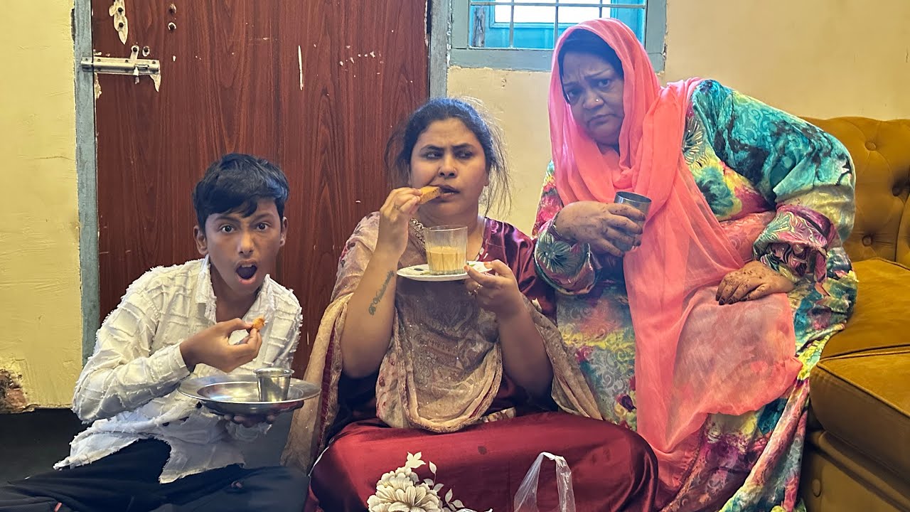 Chai Biscuite Toast With Comedy Ka Tadka || Kirak Hyderabadi Khala || Priyareddybtiktok 2026 Comedy 