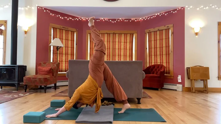 35 Minute Flow Yoga