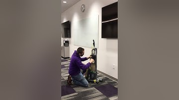 Windsor Versamatic : How to Change the Bag