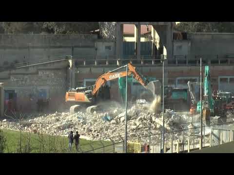 Video Al via i lavori di demolizione della Curva Sud dello stadio di Matera