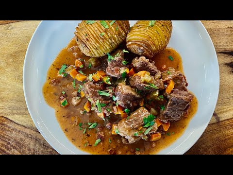 instant-pot-boeuf-bourguignon-&-hasselback-potatoes---gluten-free,-low-fodmap
