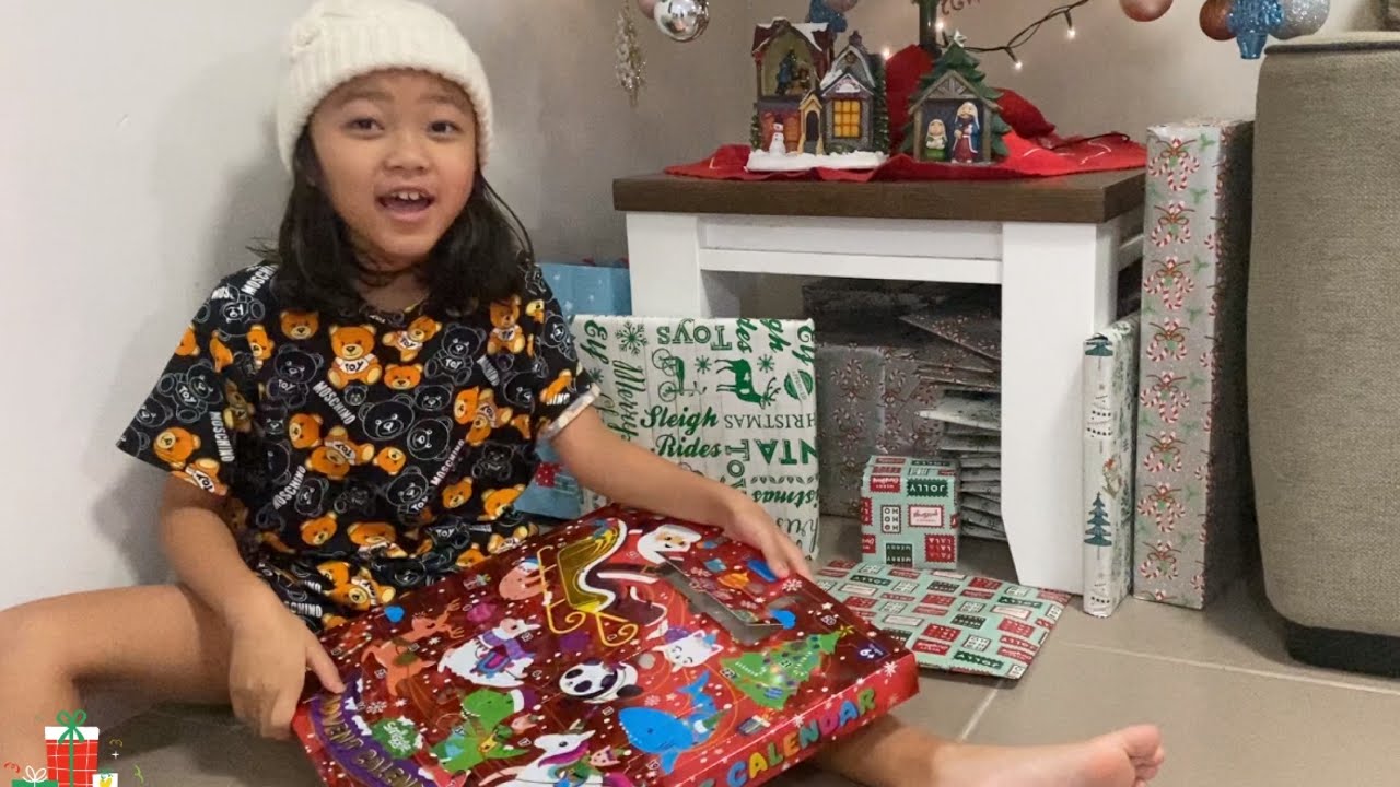 Smiggle’s Advent Calendar Surprise 2021| Qfam Adventures |