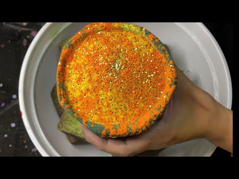 Glitter Bomb Over Sahara Foam Slices