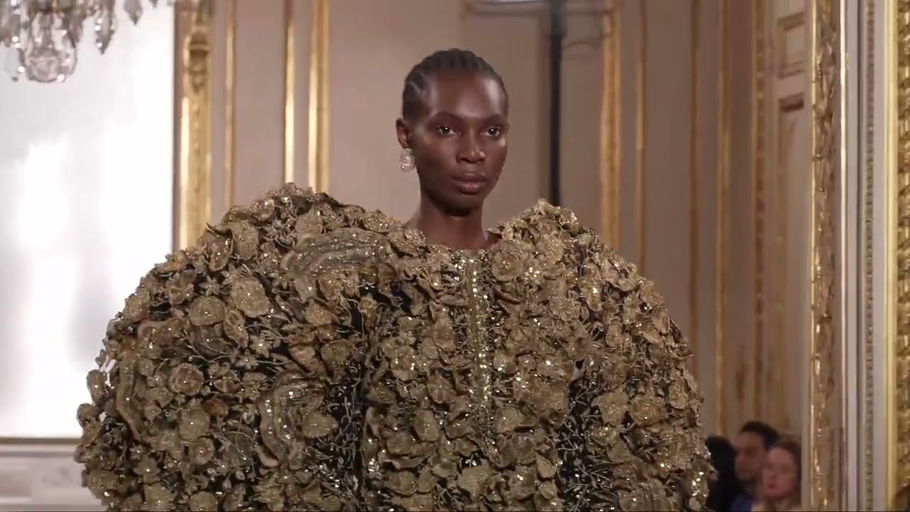 Rahul Mishra Couture Fall 2022 Fashion Show LIVE - The Tree of Life