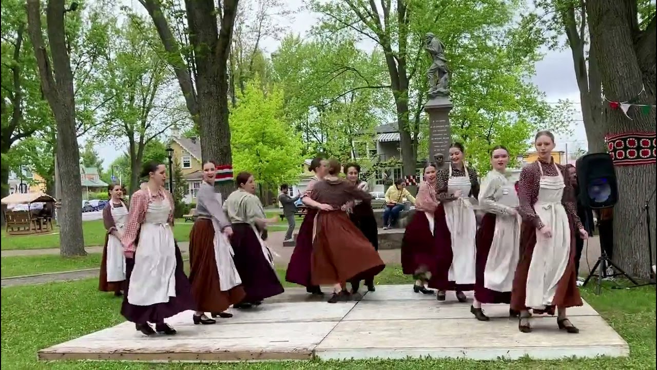 Les Chamaniers de Saint-Hyacinthe 2025 Décroisé  - danse trad Québécoise