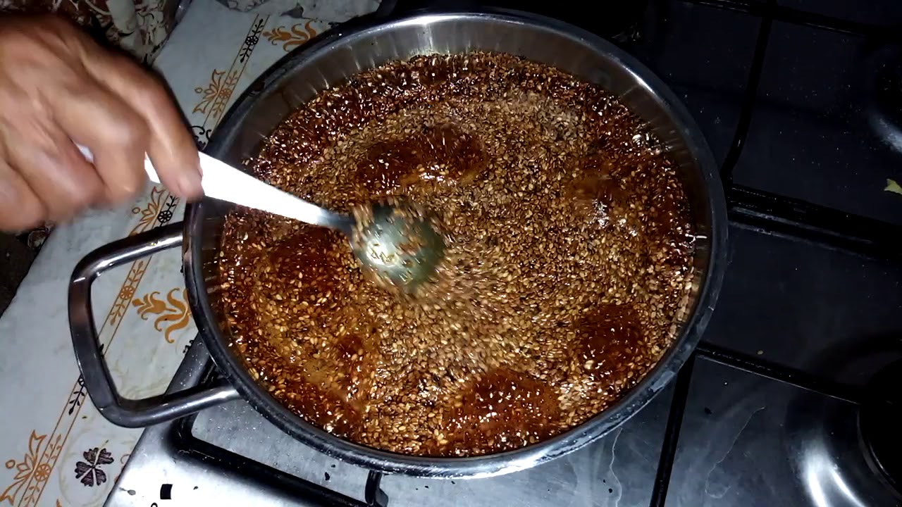 Susam pekmez (gôncı mut) tatlısı yapılışı.