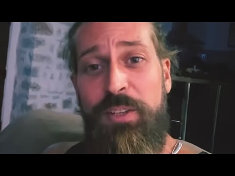 SURVIVOR 12/6: ΣΤΑΜΑΤΗΣ ΤΑΛΑΔΙΑΝΟΣ ΤΟ ΠΑΣΤΙΤΣΙΟ ΤΗΣ ΓΙΑΓΙΑΣ ΤΟΥ ΚΑΙ ΤΟ ΧΡΙΣΤΟΥΓΕΝΙΑΤΙΚΟ ΔΕΝΤΡΟ