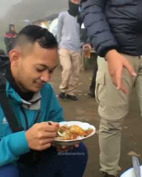 story wa pendaki yang hajatan diwarung tertinggi didunia