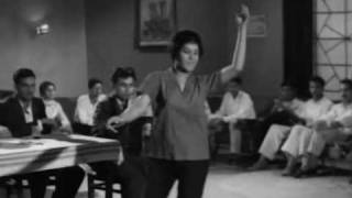 Hot Weird Dance - Dracula In Pakistan 1967