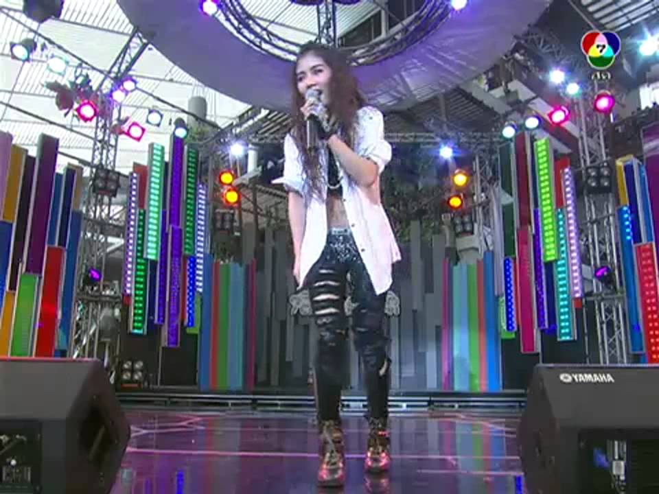 131130 7 Color Concert : BTS, Kratae RS [1/5]