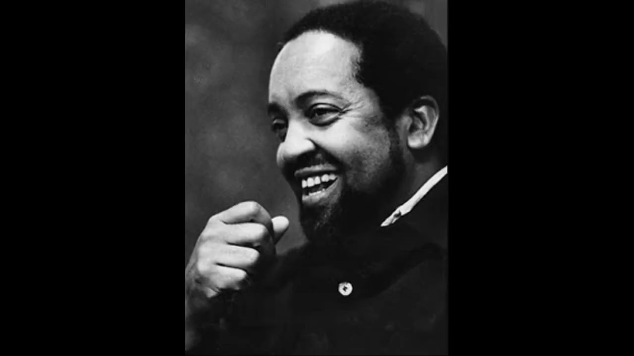 CHIEF MINISTER WALLACE D. MUHAMMAD CIRCA 1975 (CLASSIC!)