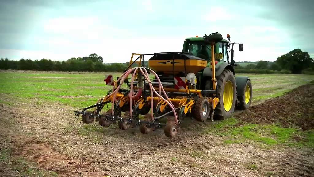 McConnel Seedaerator | reap the benefits of the Strip-Till revolution