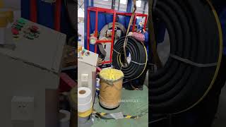 Efficiënte Fabrieksworkflow Voor Het Verpakken Van Industriële Slangen