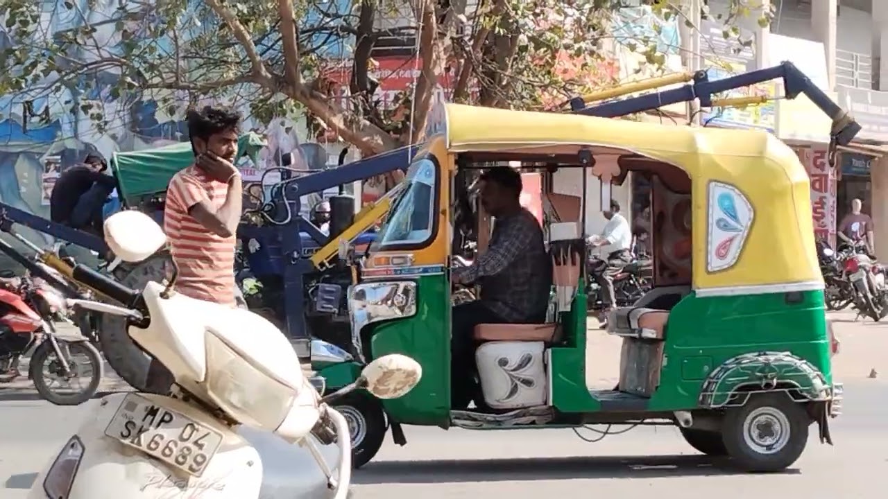 गर्मी तेज हो गई है लोगों ने घर से निकलना कम कर दिया है