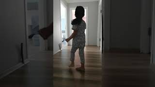 Evde kapak fırlatma oyunu